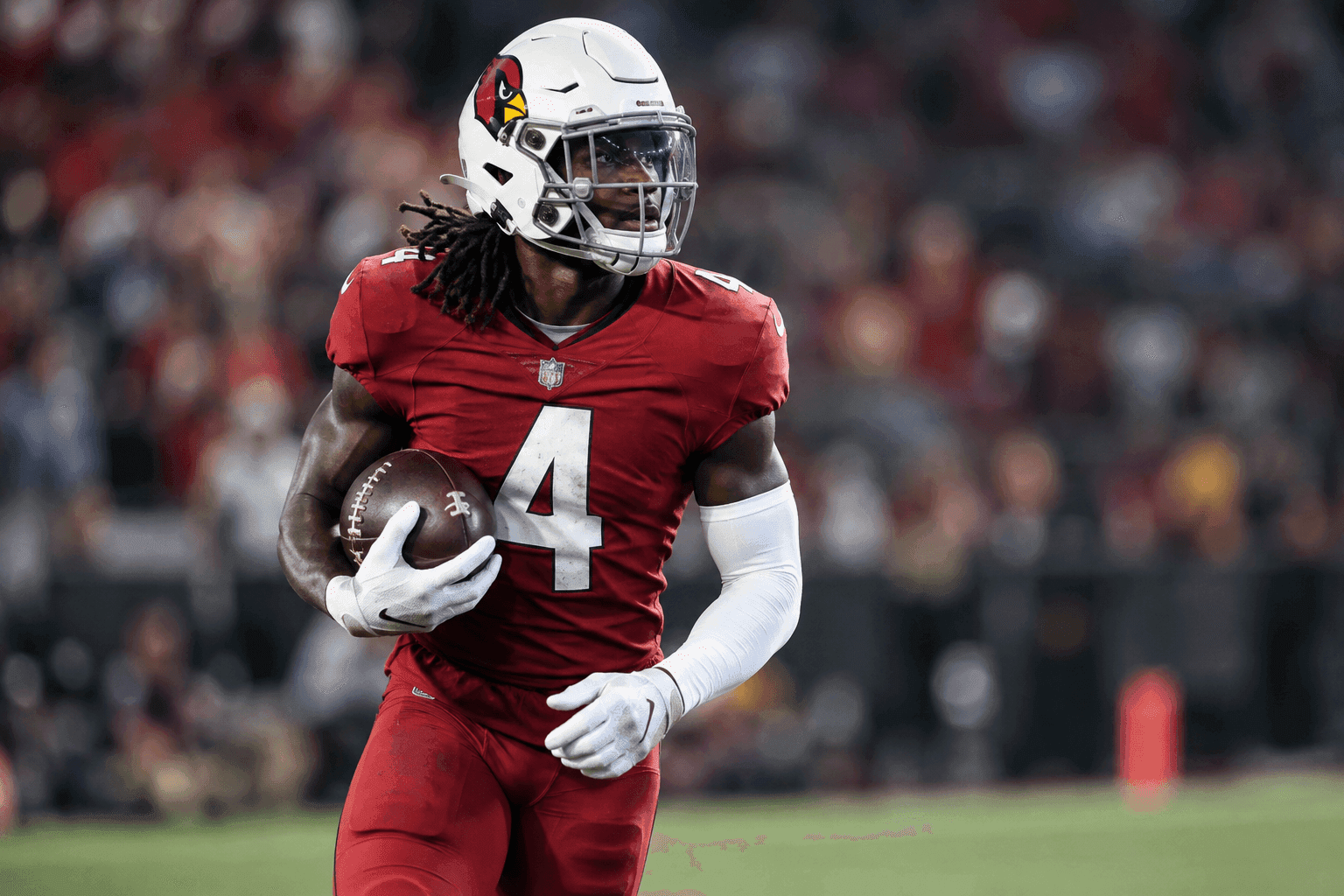 Editorial sports image for Cardinals Rule Out Jeremiyah Love for Week 6, Refuse to Commit to IR