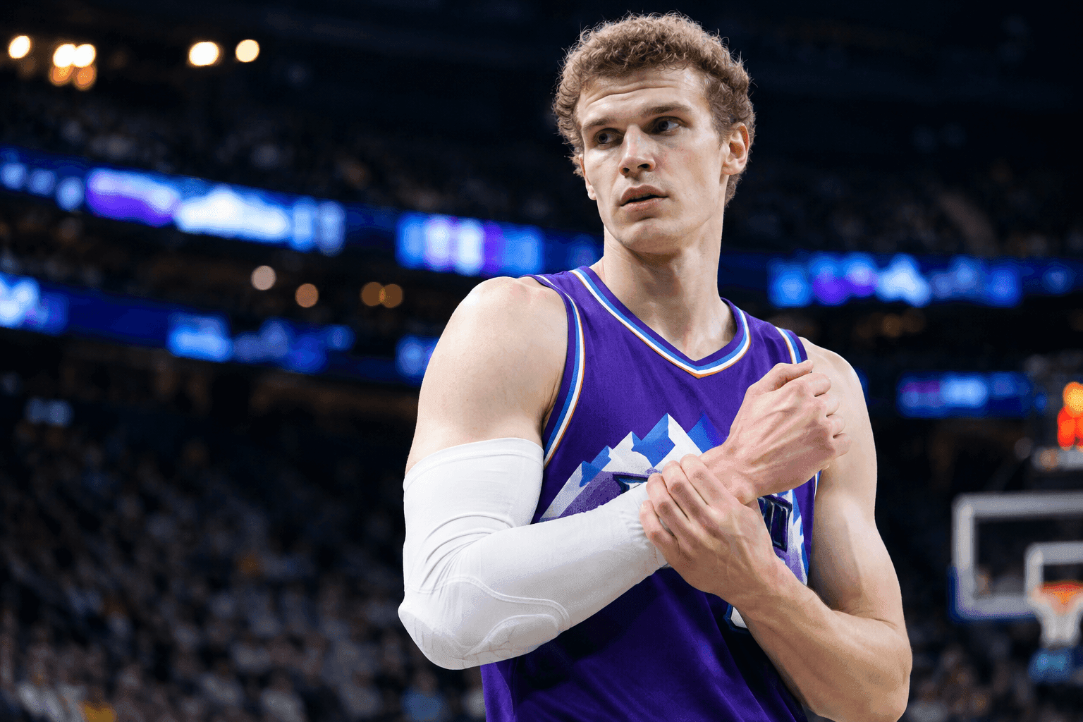 Editorial sports image for Lauri Markkanen Is Questionable, and the Utah Jazz Tanking Conspiracies Are Back