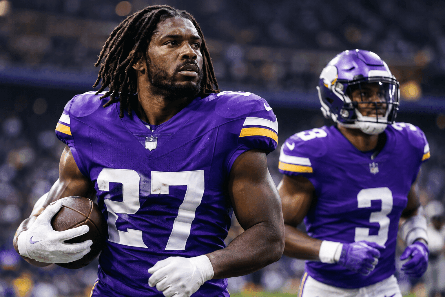 Editorial sports image for Jordan Mason's 'Sore Thumb' Lands Him on IR as Vikings Sign DeeJay Dallas