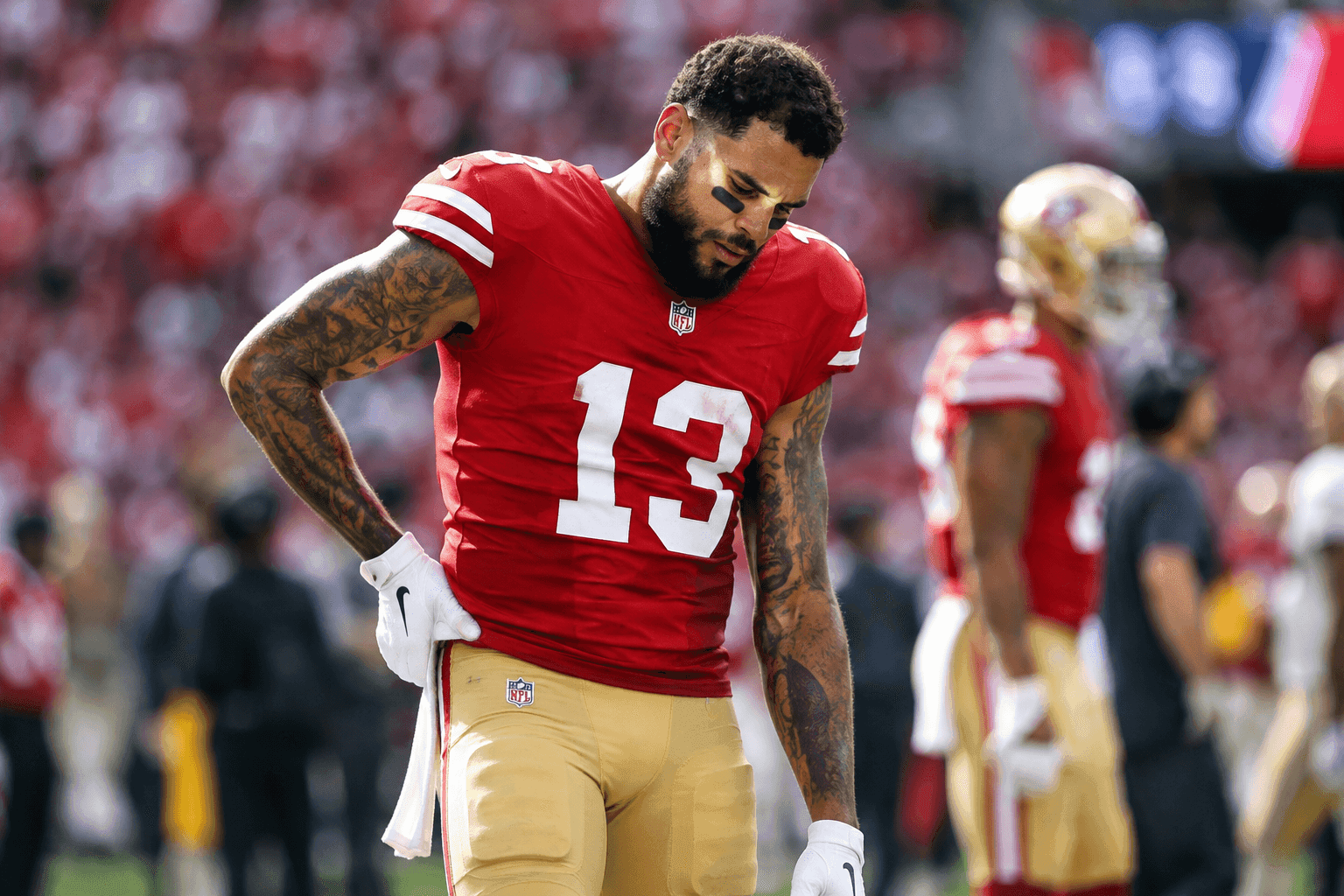 Editorial sports image for Mike Evans Leaves 49ers Blowout With Hip Injury