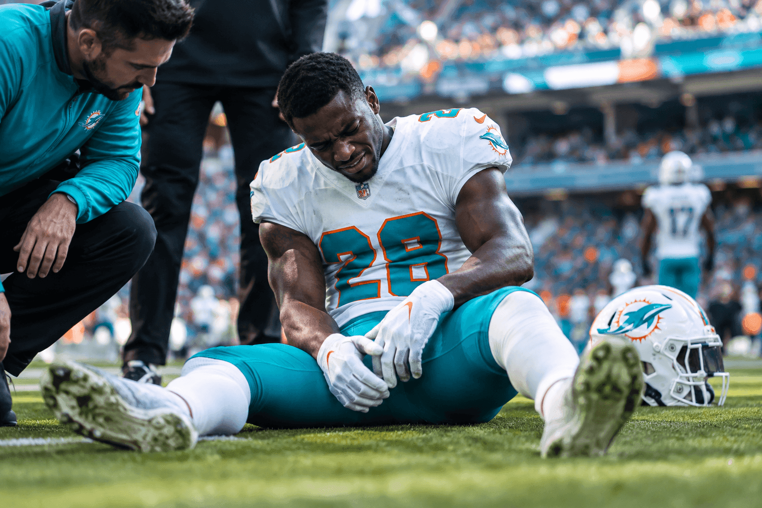 Editorial sports image for De'Von Achane Suffers Season-Ending Torn ACL as Dolphins' Nightmare Season Continues