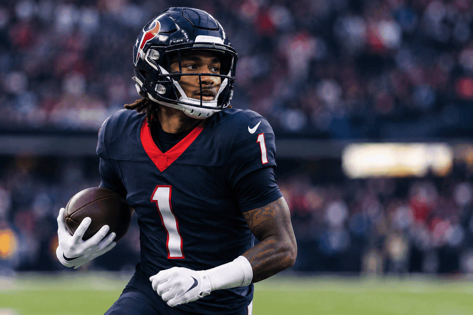 Editorial sports image for Tank Dell Returns to the Texans After a Two-Year Injury Exile